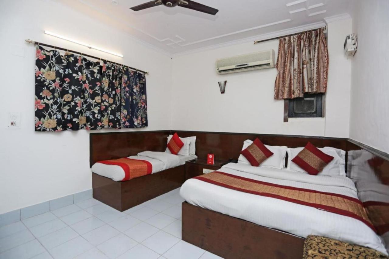 Cashew Near Railway Station 4* New Delhi
