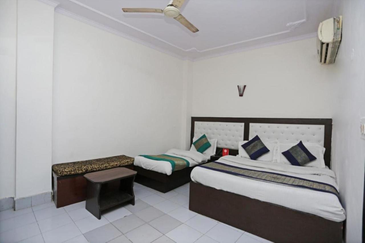 Hotel Cashew Near Railway Station 4*